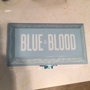 Blue Blood palette